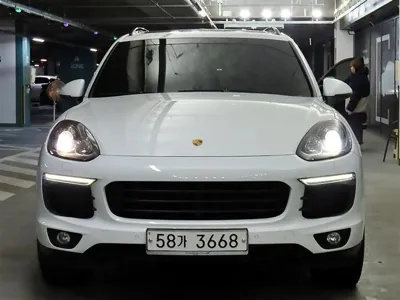 Porsche Cayenne 2017, 82838 км, за 23077.41 USD