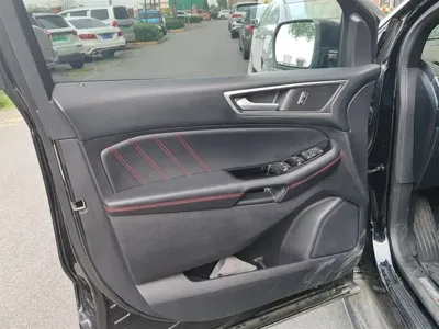 Ford Edge 2019, 133200 км, за 12704.84 USD - фото 7