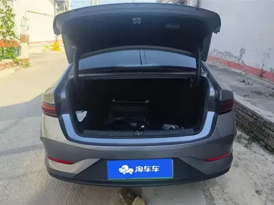 BYD Qin Plus 2025, 40100 км, за 7884.95 USD