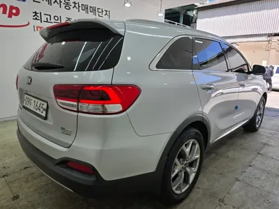 Kia Sorento 2017, 176355 км, за 7940.39 USD