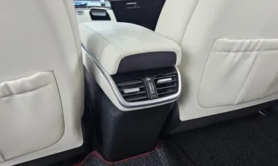 Hyundai Grandeur 2022, 62423 км, за 16083.86 USD - фото 28