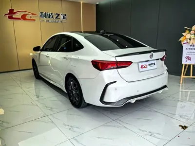 Buick Verano 2024, 15000 км, за 10148.23 USD