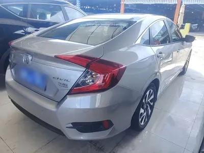 Honda Civic 2018, 80000 км, за 7230.4 USD - фото 7
