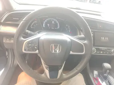 Honda Civic 2018, 80000 км, за 7230.4 USD - фото 11