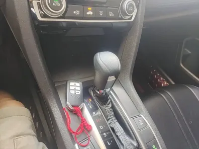 Honda Civic 2018, 80000 км, за 7230.4 USD - фото 14