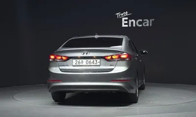Hyundai Avante 2016, 190141 км, за 3190.73 USD