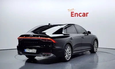 Hyundai Grandeur 2022, 97588 км, за 14866.2 USD