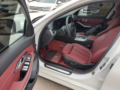 BMW i3 2024, 24400 км, за 24116 USD - фото 18