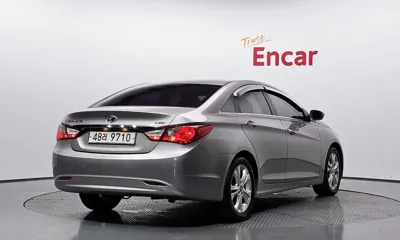 Hyundai Sonata 2010, 69761 км, за 3296.99 USD