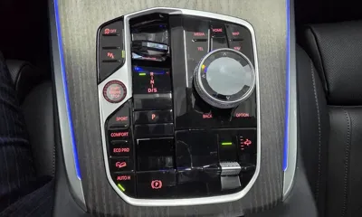 BMW X7 2025, 8659 км, за 74107.75 USD - фото 9