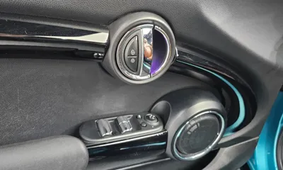 MINI Cooper Convertible 2016, 80144 км, за 10323.08 USD - фото 14