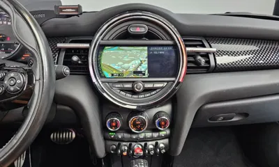MINI Cooper Convertible 2016, 80144 км, за 10323.08 USD - фото 16