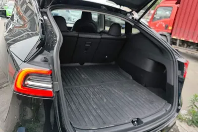 Tesla Model Y 2022, 108000 км, за 27146 USD