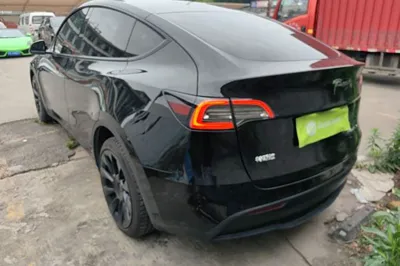 Tesla Model Y 2022, 108000 км, за 27146 USD - фото 11