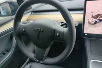 Tesla Model Y 2022, 108000 км, за 27146 USD - фото 20