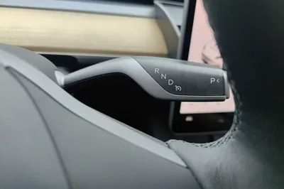 Tesla Model Y 2022, 108000 км, за 27146 USD - фото 23