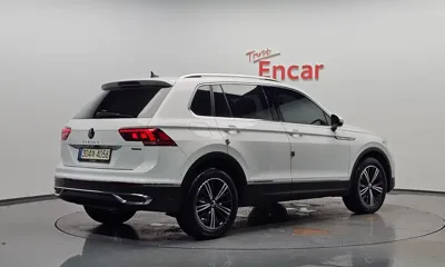Volkswagen Tiguan 2022, 91655 км, за 26346.63 USD