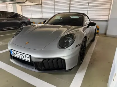 Porsche 911 · 2025 год