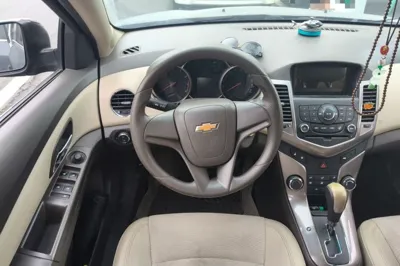 Chevrolet Cruze 2015, 108600 км, за 3486 USD - фото 10