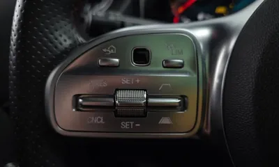 Mercedes-Benz GLA-Class 2020, 56061 км, за 19218.25 USD - фото 17