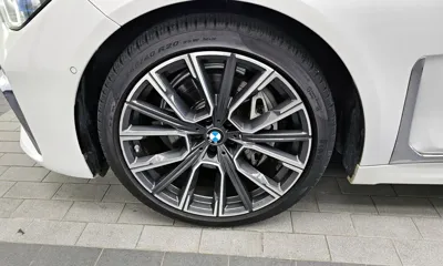 BMW 7-Series 2021, 84001 км, за 34485.01 USD