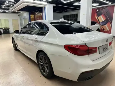 BMW 5 Series (Import) 2018, 105000 км, за 15611.76 USD