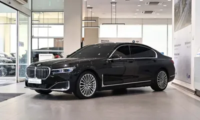 BMW 7-Series · 2020 год