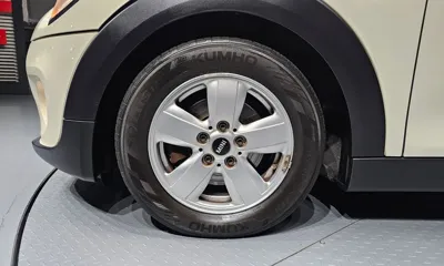 MINI Cooper 2015, 99396 км, за 4037.25 USD