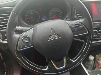 Mitsubishi Outlander 2018, 102700 км, за 7367.13 USD - фото 15