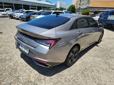 Hyundai Avante 2021, 108940 км, за 10831.04 USD