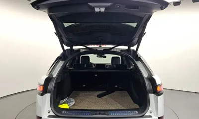 Land Rover Range Rover Velar 2018, 94423 км, за 17178.72 USD - фото 20