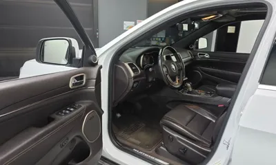Jeep Cherokee 2016, 116908 км, за 8787.58 USD - фото 10