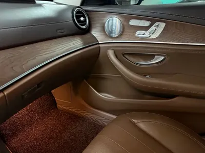 Mercedes-Benz E-Class 2020, 80000 км, за 27584.59 USD - фото 7