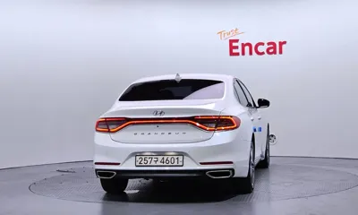 Hyundai Grandeur 2019, 152686 км, за 8009.37 USD