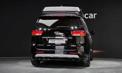 Kia Canival 2018, 99933 км, за 12465.54 USD