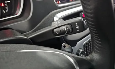 Volvo V40 2018, 70115 км, за 7735.81 USD - фото 20