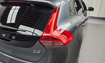 Volvo V40 2018, 70115 км, за 7735.81 USD - фото 23