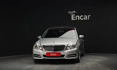 Mercedes-Benz E-Class 2011, 78026 км, за 5281.6 USD