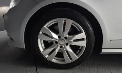 Mercedes-Benz E-Class 2011, 78026 км, за 5281.6 USD