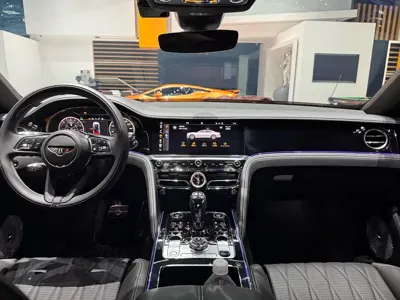 Bentley Flying Spur PHEV 2023, 7500 км, за 335484.96 USD - фото 6