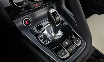 Jaguar F-Type 2023, 22978 км, за 65765.6 USD - фото 9