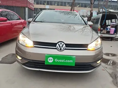 Volkswagen Golf 2019, 28100 км, за 7989.84 USD