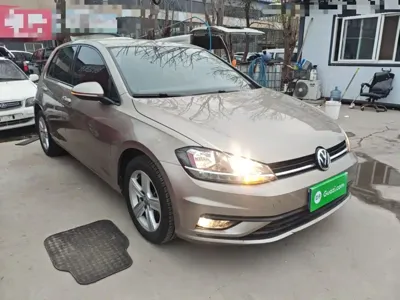 Volkswagen Golf 2019, 28100 км, за 7989.84 USD
