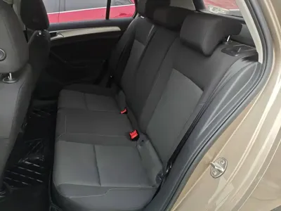 Volkswagen Golf 2019, 28100 км, за 8012.46 USD - фото 17