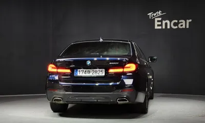 BMW 5-Series 2023, 65310 км, за 23774.81 USD