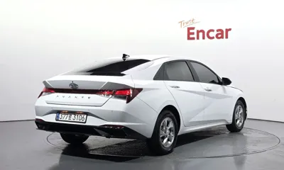 Hyundai Avante 2022, 86222 км, за 10423.46 USD