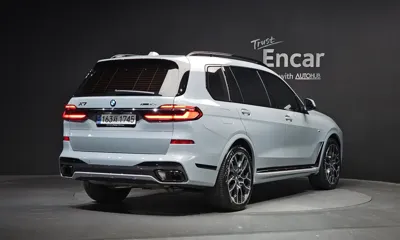 BMW X7 2025, 15012 км, за 92556.13 USD