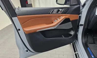 BMW X7 2025, 15012 км, за 92556.13 USD - фото 24
