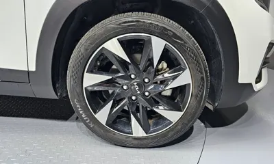 Kia Seltos 2023, 27157 км, за 18720.43 USD