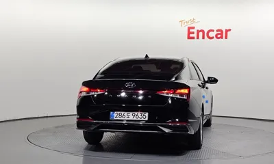 Hyundai Avante 2021, 105514 км, за 8725.66 USD